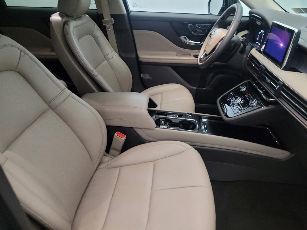 Used 2022 Lincoln Corsair AWD w/ Equipment Group 101A image 21