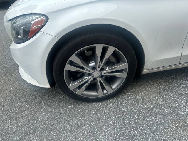 Used 2017 Mercedes-Benz C 300 4MATIC Sedan image 3