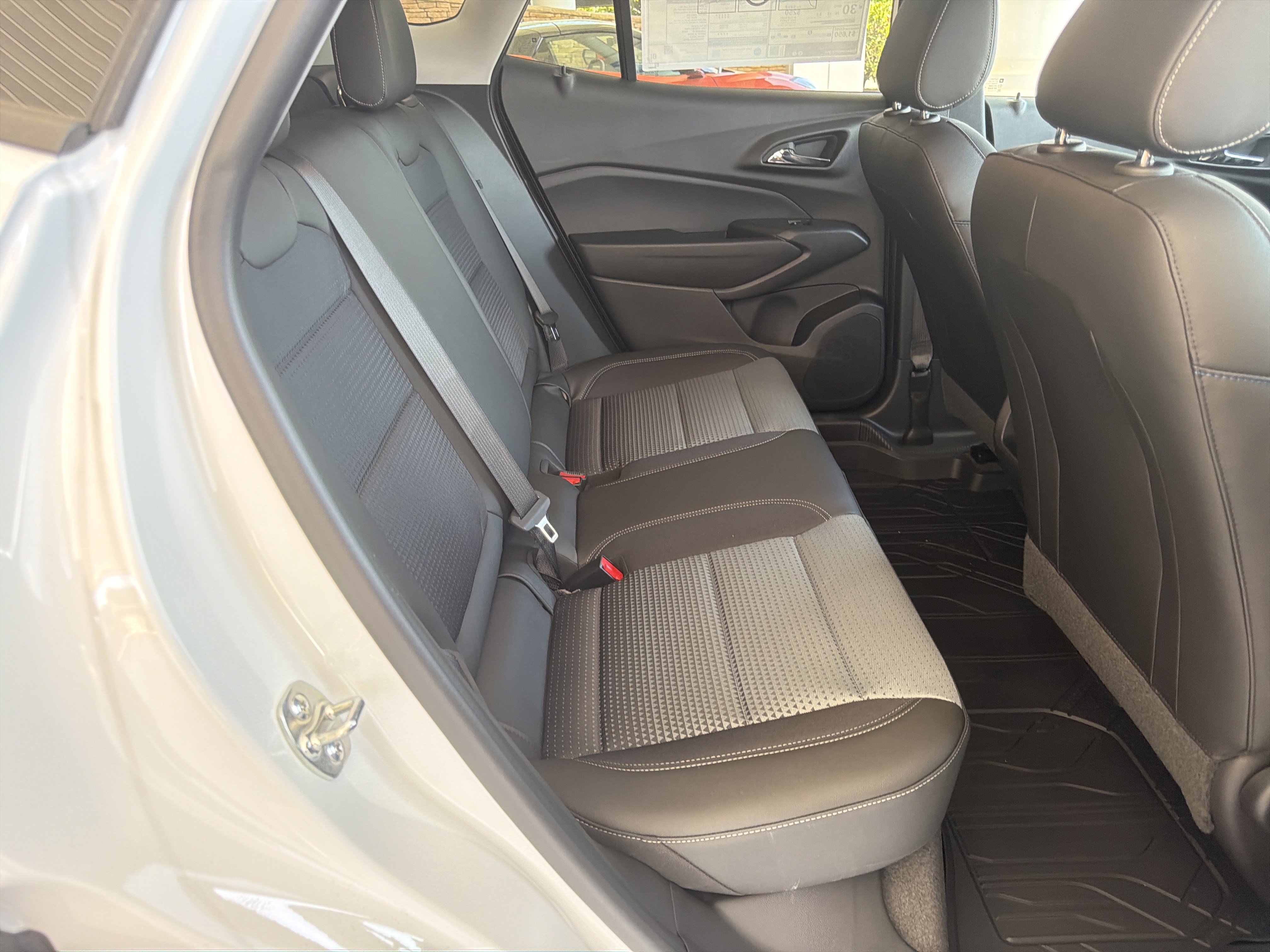 New 2026 Chevrolet Trax LT w/ Driver Confidence Package image 15