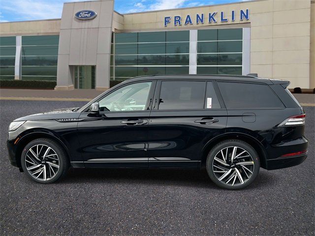 New 2026 Lincoln Aviator Black Label w/ Jet Appearance Package image 4