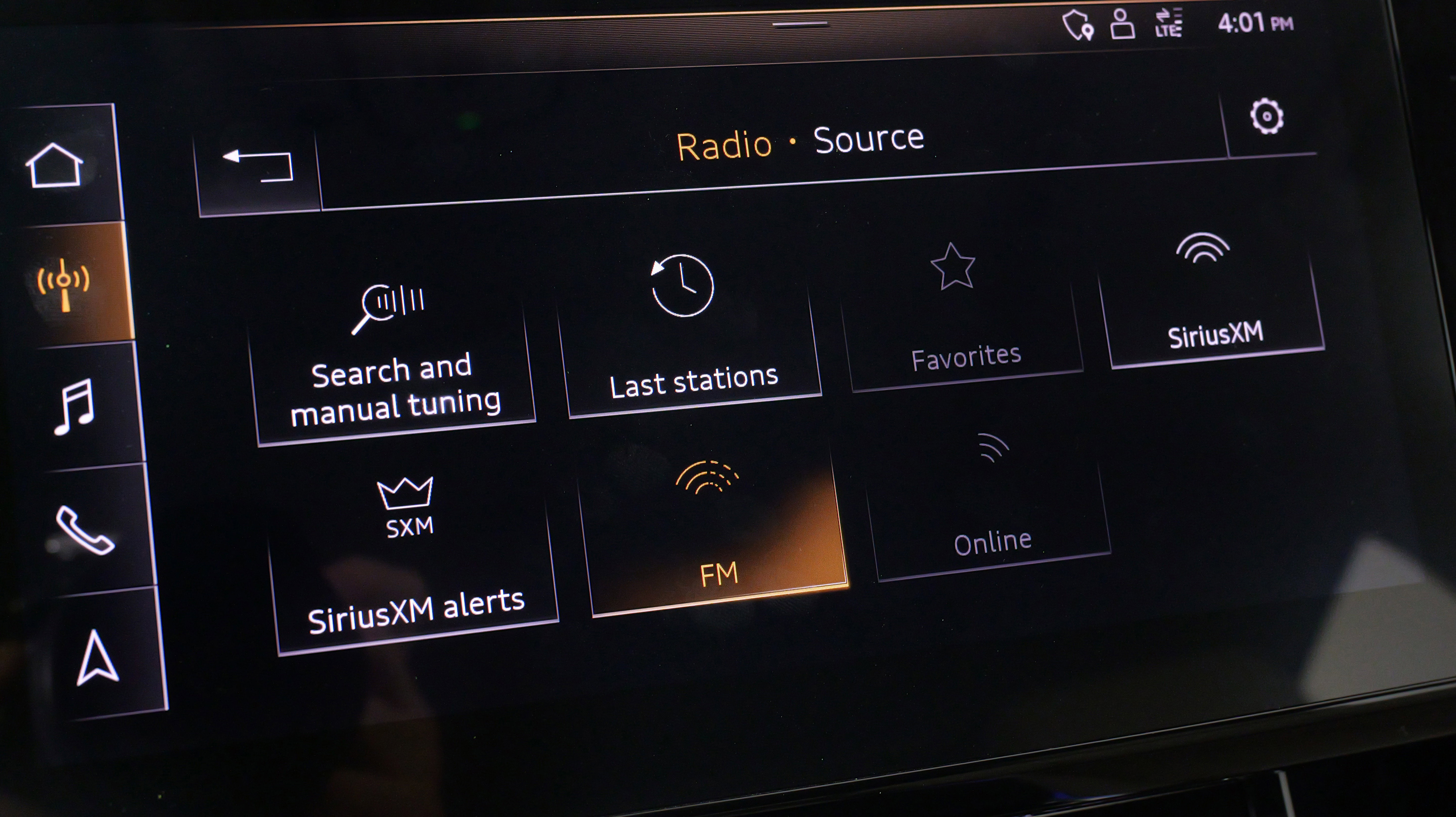 Used 2019 Audi e-tron Prestige w/ Prestige Package image 51