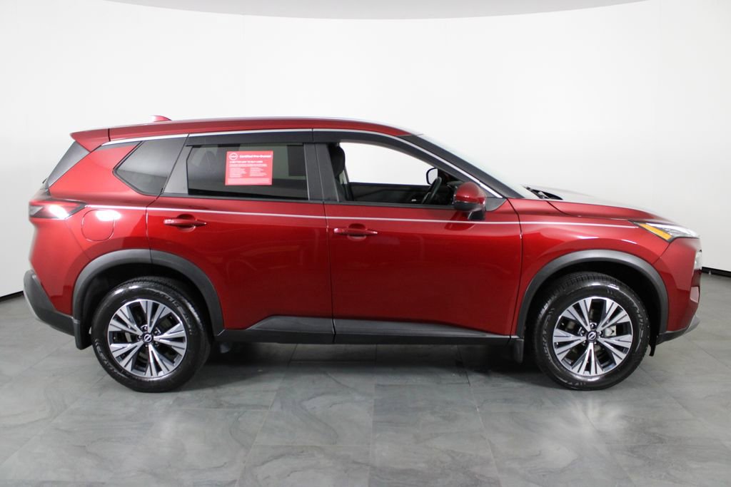 Certified 2022 Nissan Rogue SV FWD image 15