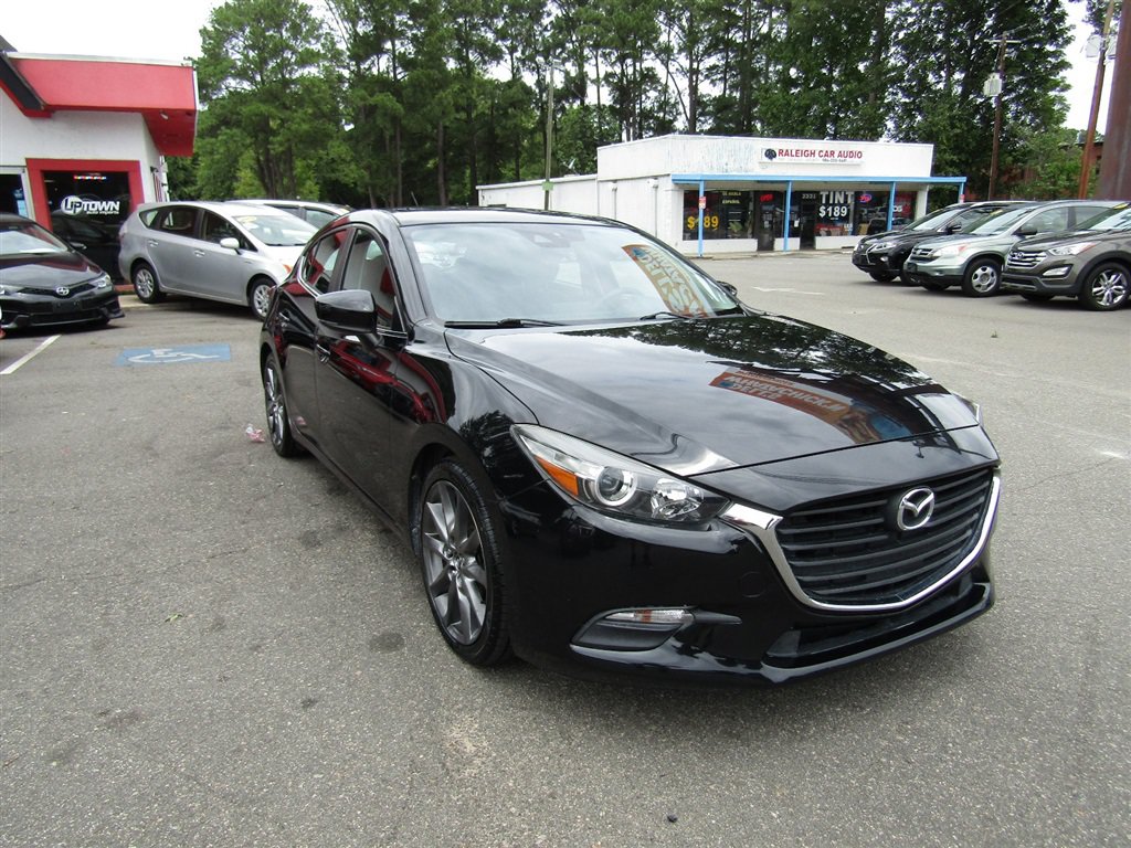 Used 2018 MAZDA MAZDA3 Touring FWD image 10