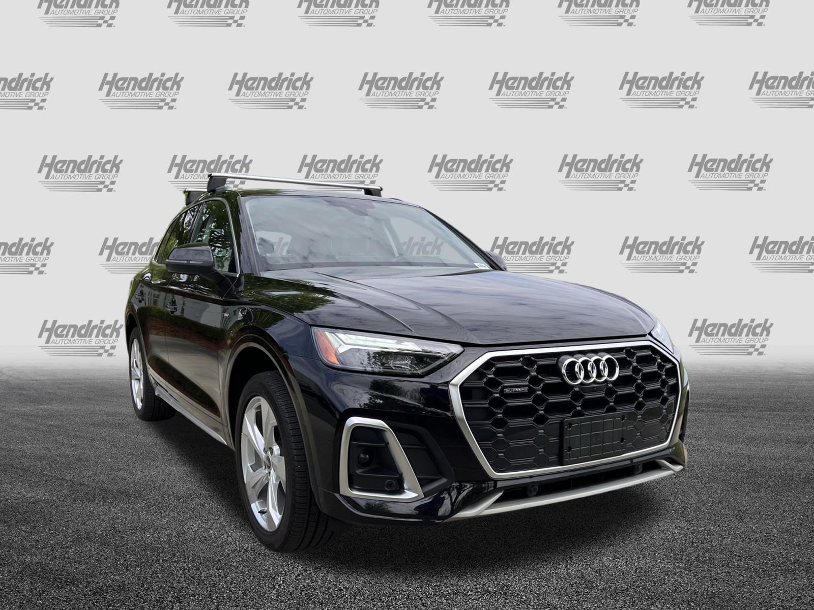 Certified 2023 Audi Q5 2.0T Premium Plus w/ Premium Plus Package image 2