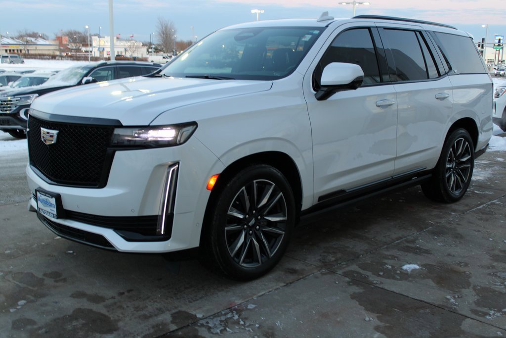 Used 2023 Cadillac Escalade Sport Platinum image 3