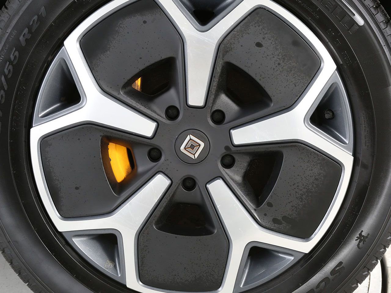 Used 2024 Rivian R1S Adventure AWD/4WD image 13