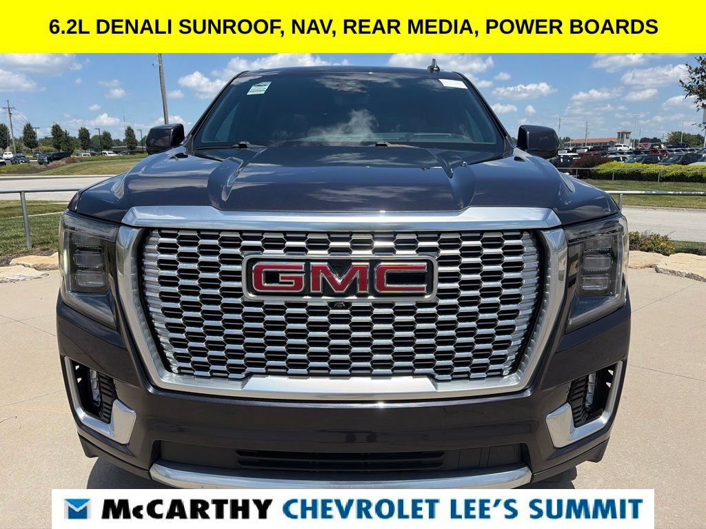 Used 2023 GMC Yukon XL Denali w/ Denali Reserve Package AWD/4WD image 3