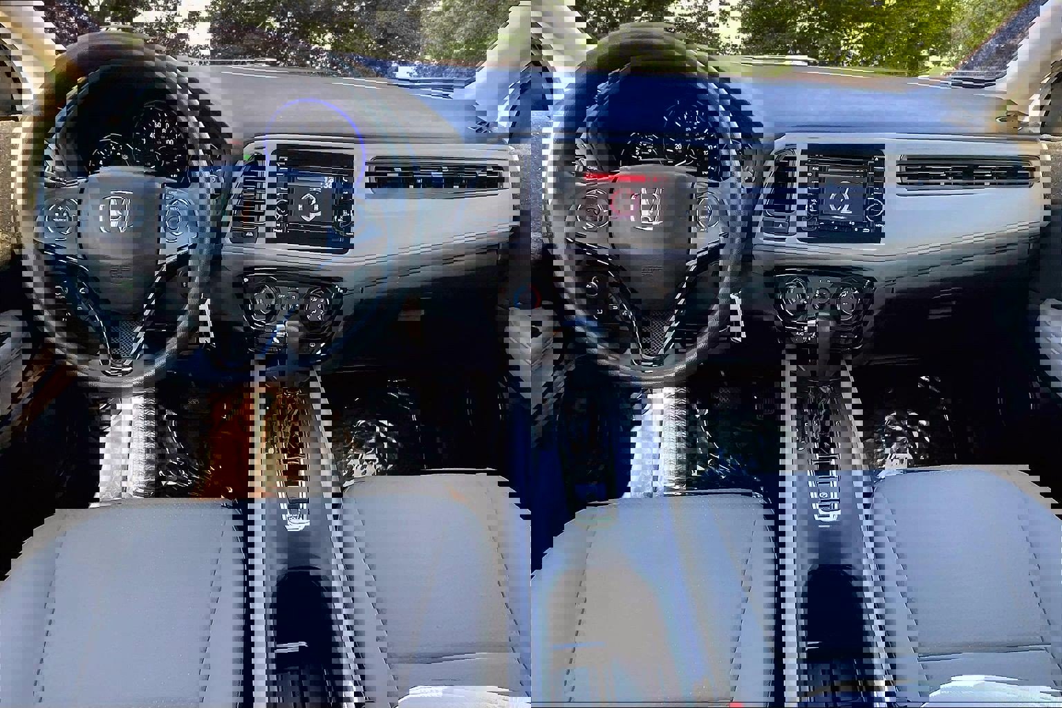 Used 2022 Honda HR-V LX image 7