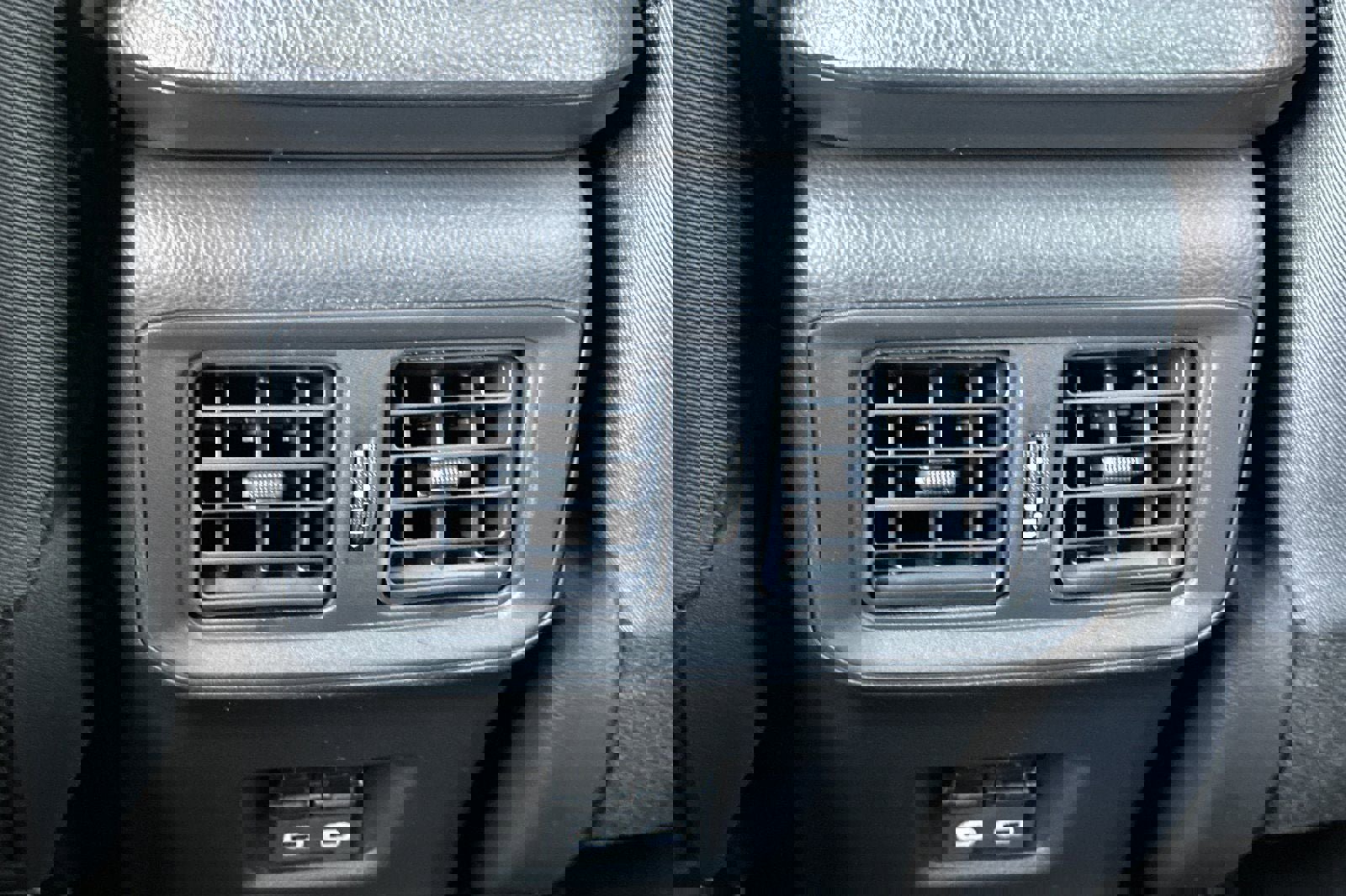 New 2025 Toyota RAV4 XLE image 15