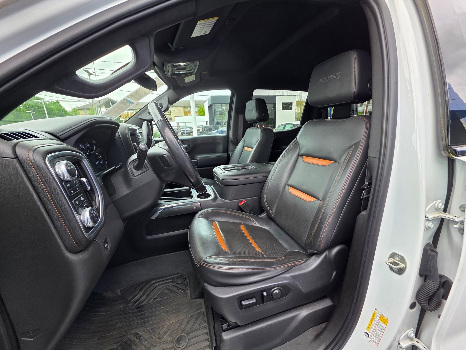 Used 2020 GMC Sierra 1500 AT4 w/ AT4 Premium Package AWD/4WD image 11