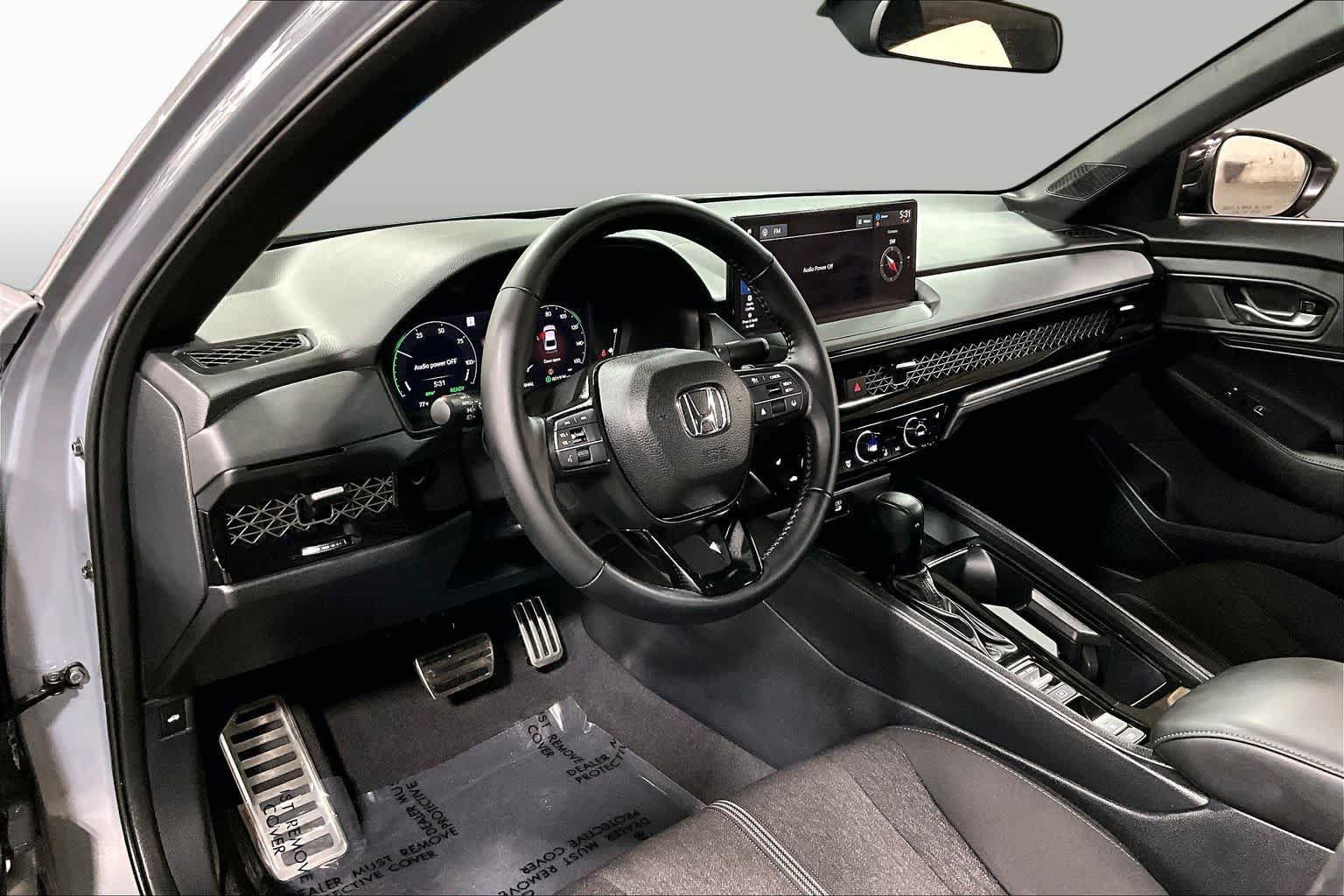 Used 2025 Honda Accord Sport image 18