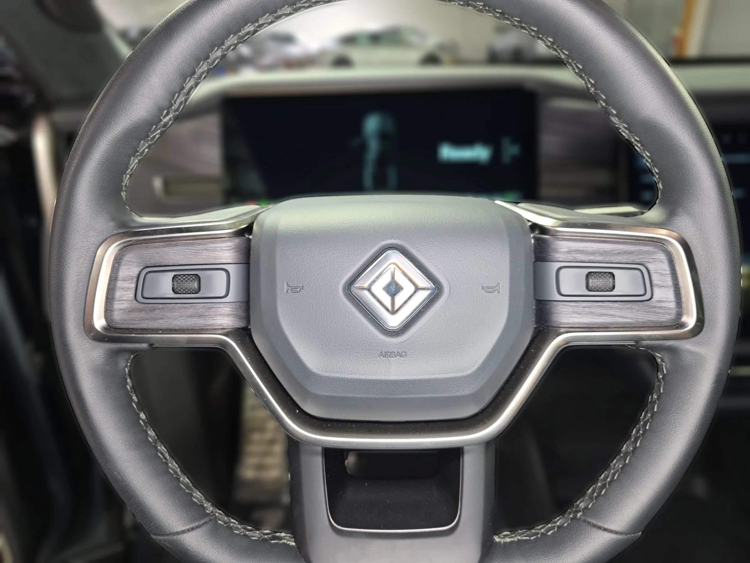 Used 2024 Rivian R1T Adventure AWD/4WD image 30