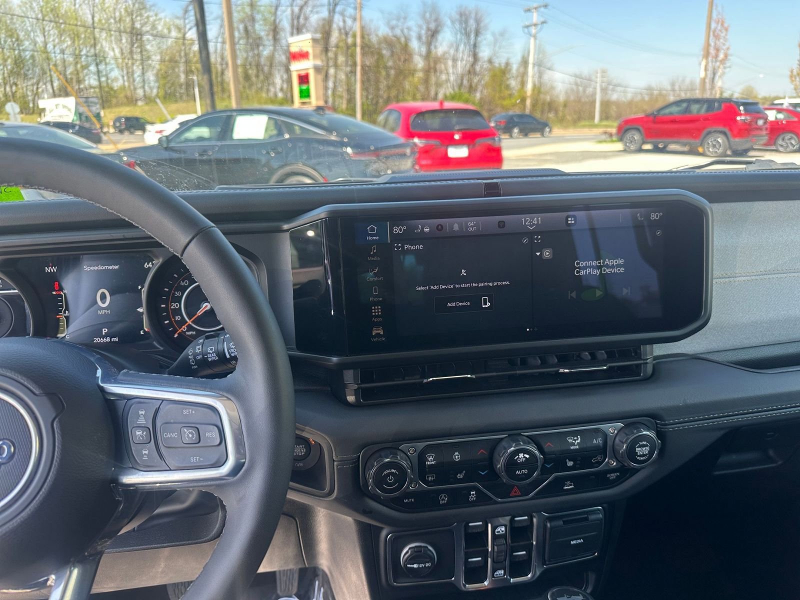 Used 2025 Jeep Wrangler Sahara image 17