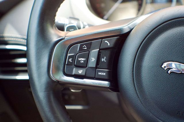 Used 2018 Jaguar F-PACE R-Sport AWD/4WD image 23