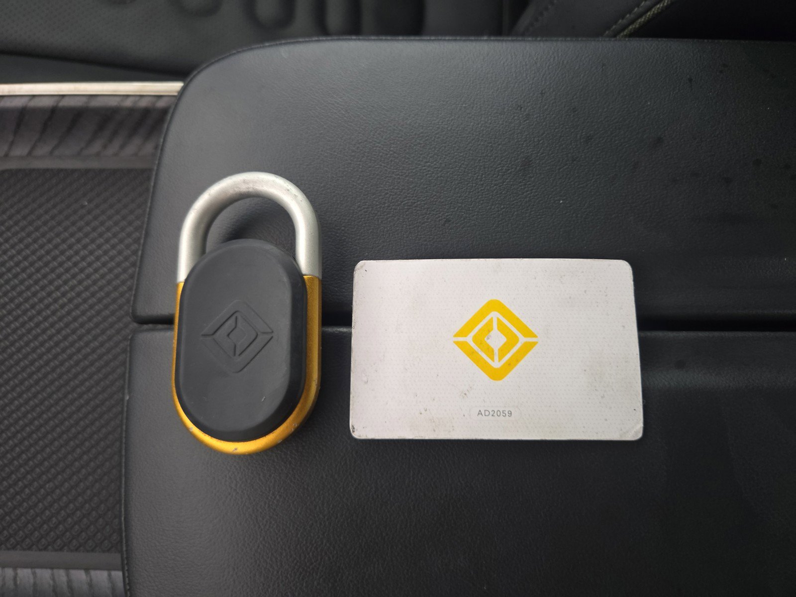 Used 2022 Rivian R1T Launch Edition image 27