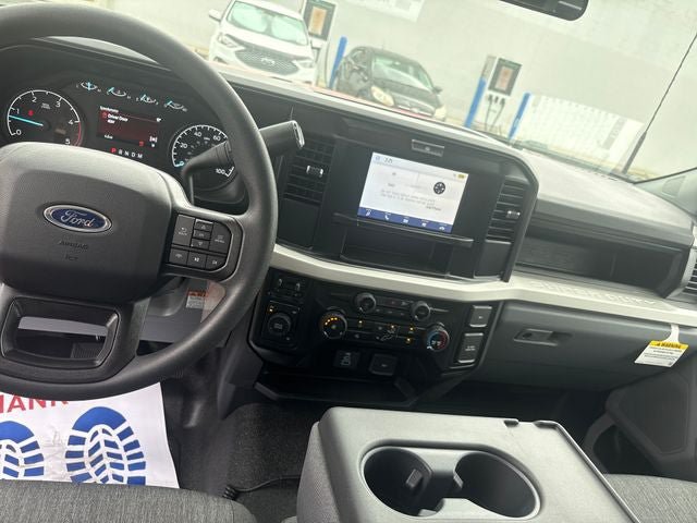 New 2026 Ford F550 4x4 Regular Cab Super Duty image 11