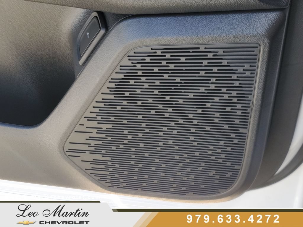 New 2026 Chevrolet Equinox LT w/ Convenience Package II FWD image 29