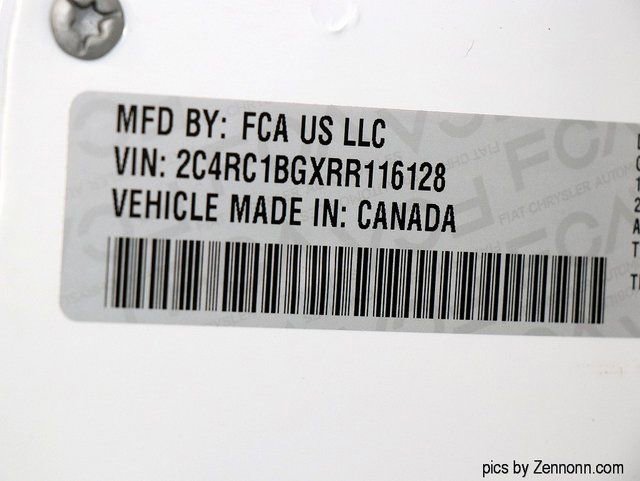 Used 2024 Chrysler Pacifica Touring-L image 29