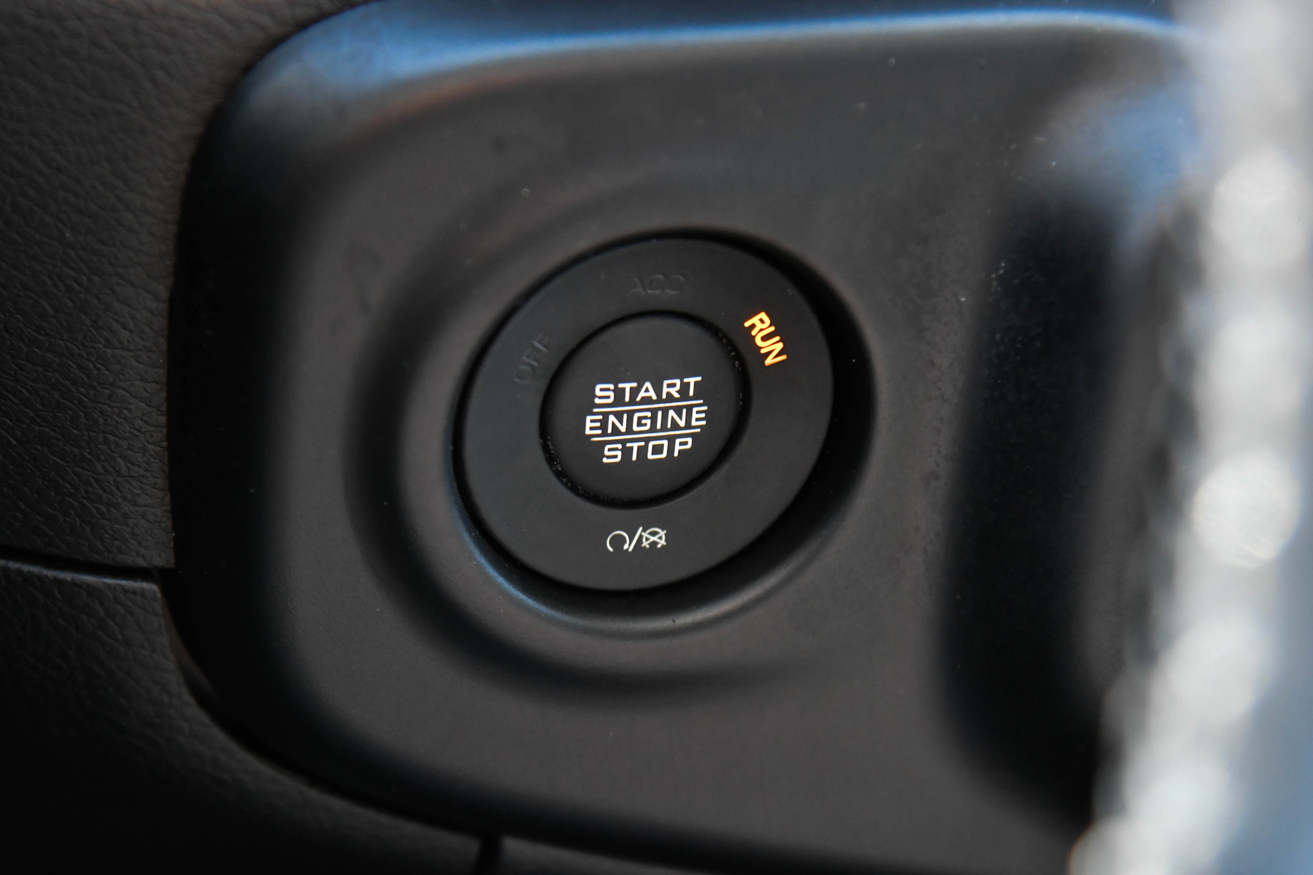 Used 2023 Jeep Wrangler Unlimited Sahara w/ Cold Weather Group AWD/4WD image 34