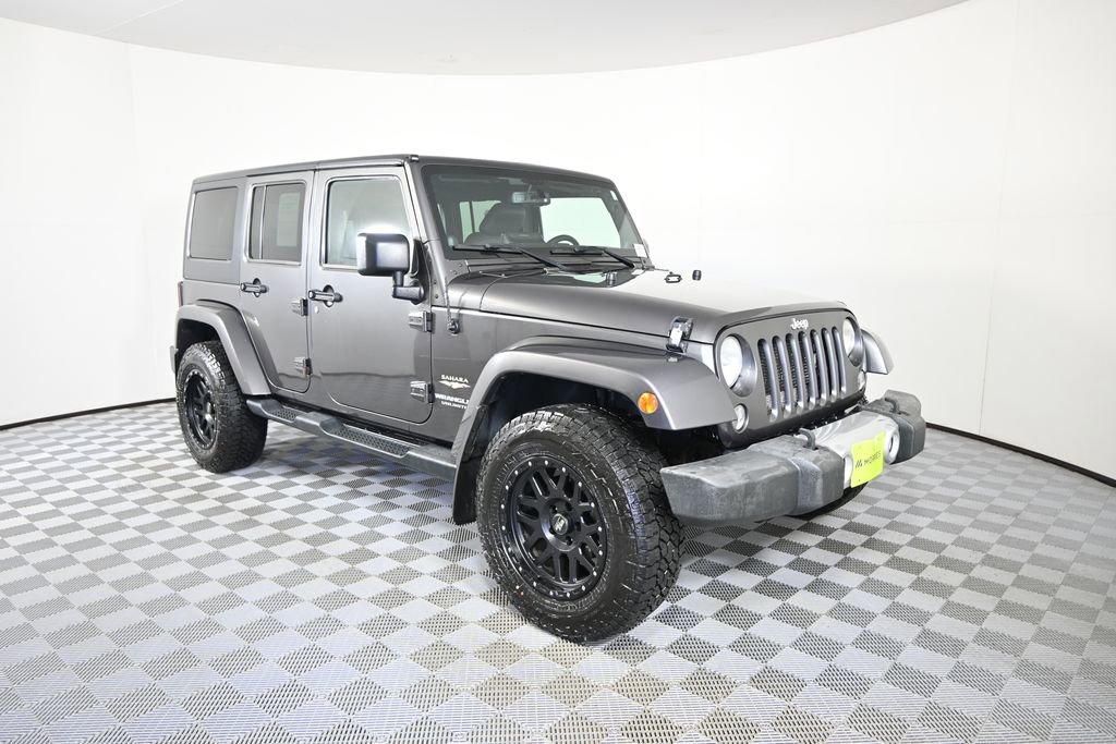 Used 2014 Jeep Wrangler Unlimited Sahara w/ Connectivity Group AWD/4WD image 9