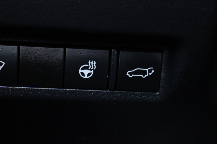 Certified 2022 Toyota RAV4 XLE image 28