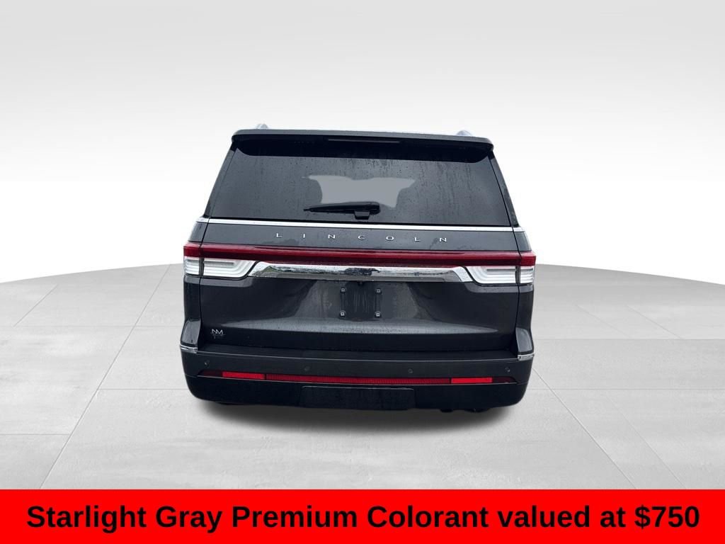 Used 2023 Lincoln Navigator Reserve image 4