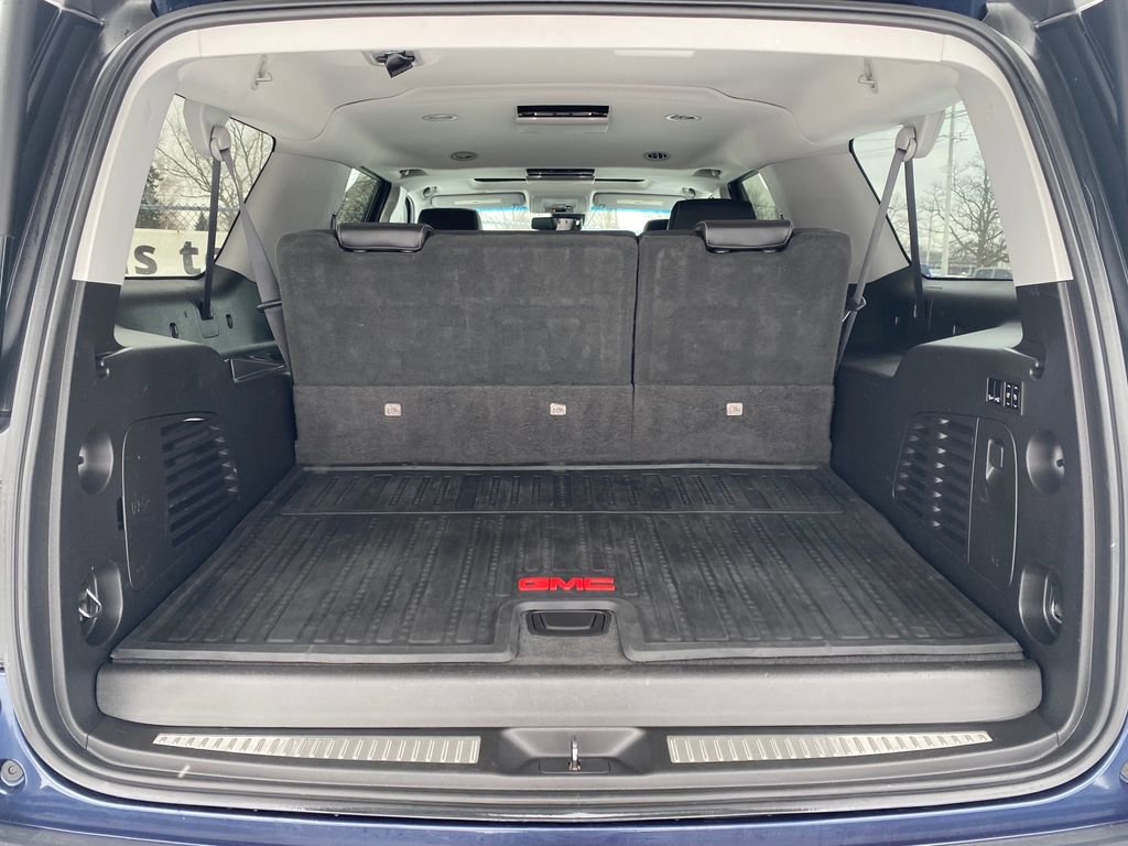 Used 2018 GMC Yukon XL SLT w/ Premium Edition image 5