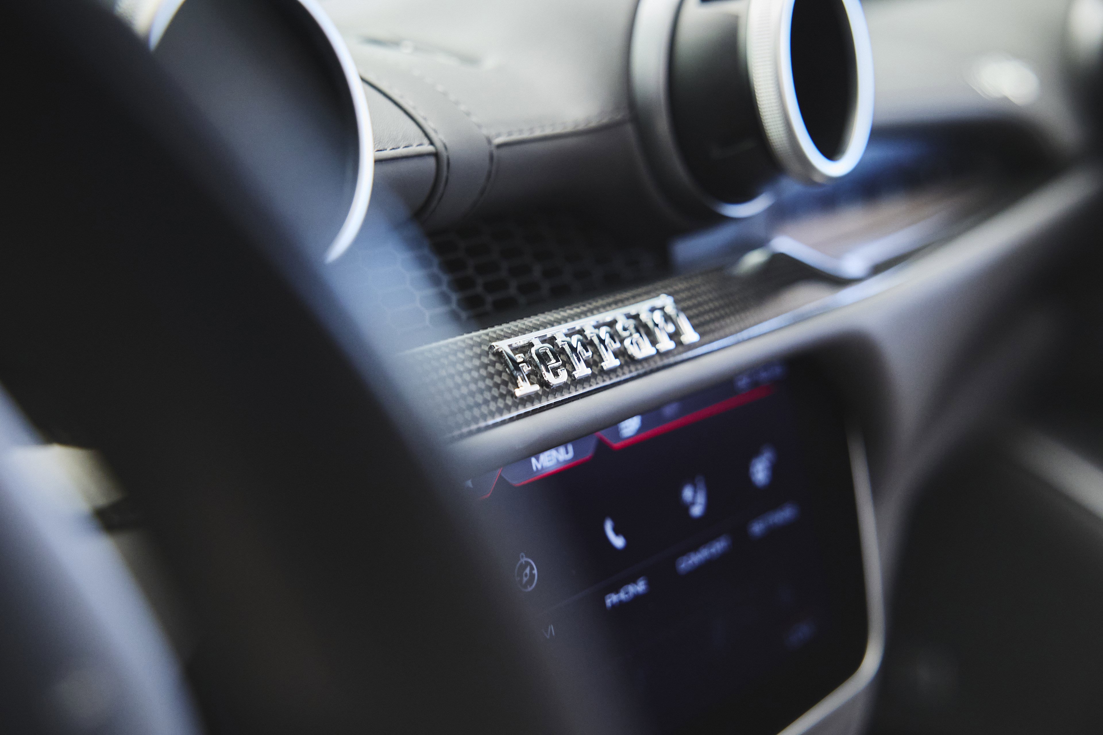 Used 2019 Ferrari Portofino RWD image 22