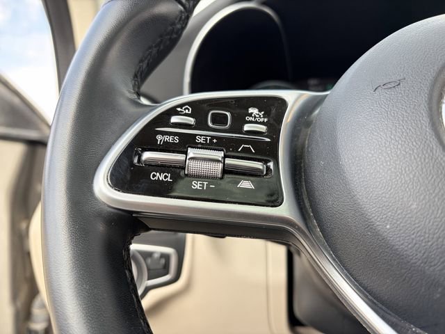 Used 2022 Mercedes-Benz GLC 300 4MATIC image 8