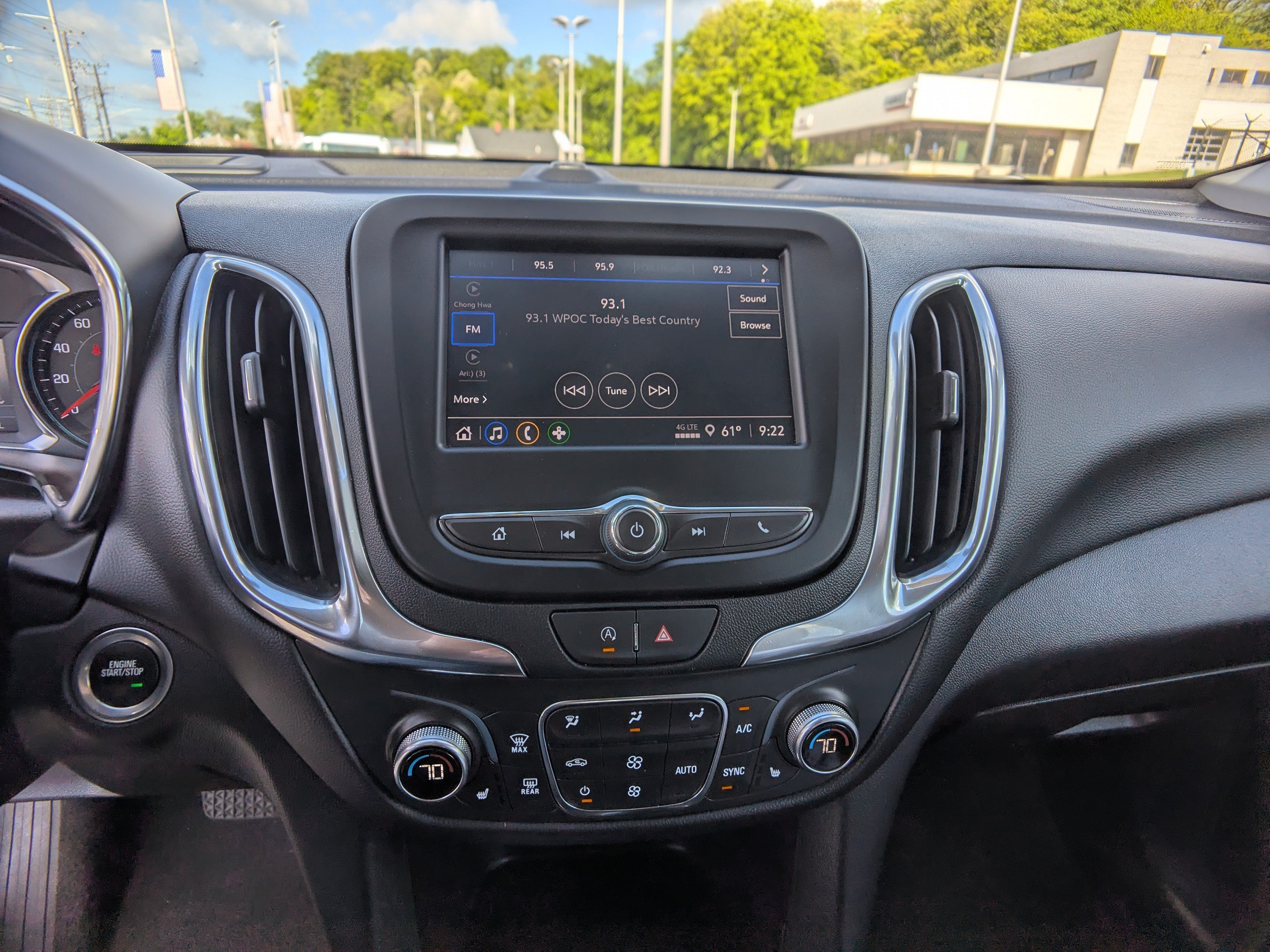 Used 2024 Chevrolet Equinox LT AWD/4WD image 20
