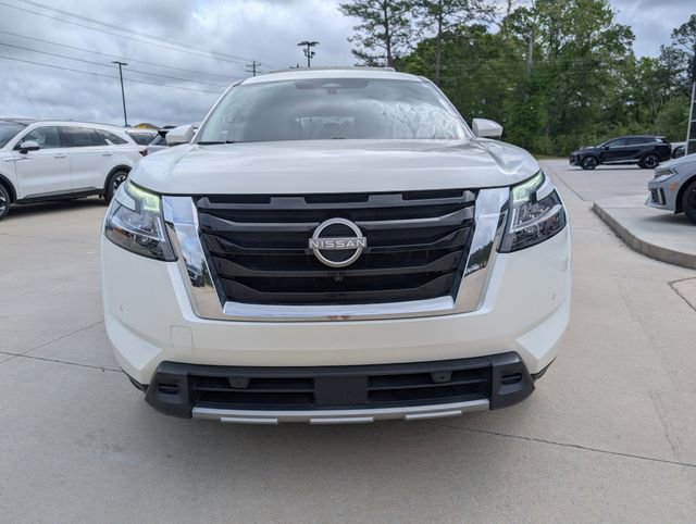 Used 2024 Nissan Pathfinder SL image 8