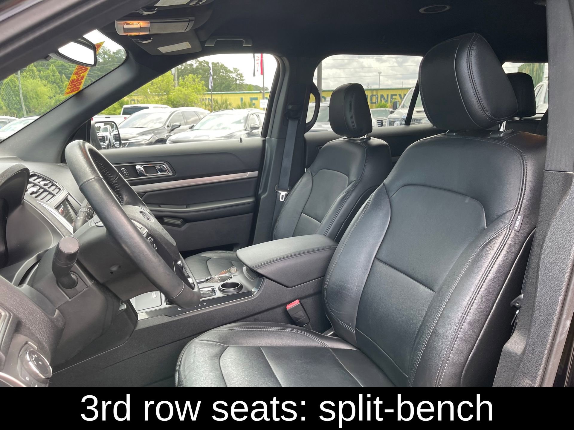 Used 2018 Ford Explorer XLT w/ Equipment Group 202A FWD image 12