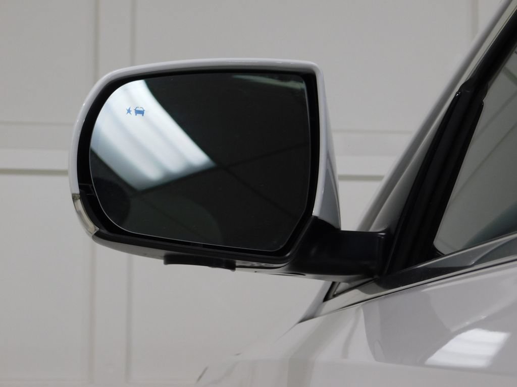 Used 2022 Cadillac CT4 Premium Luxury AWD/4WD image 26