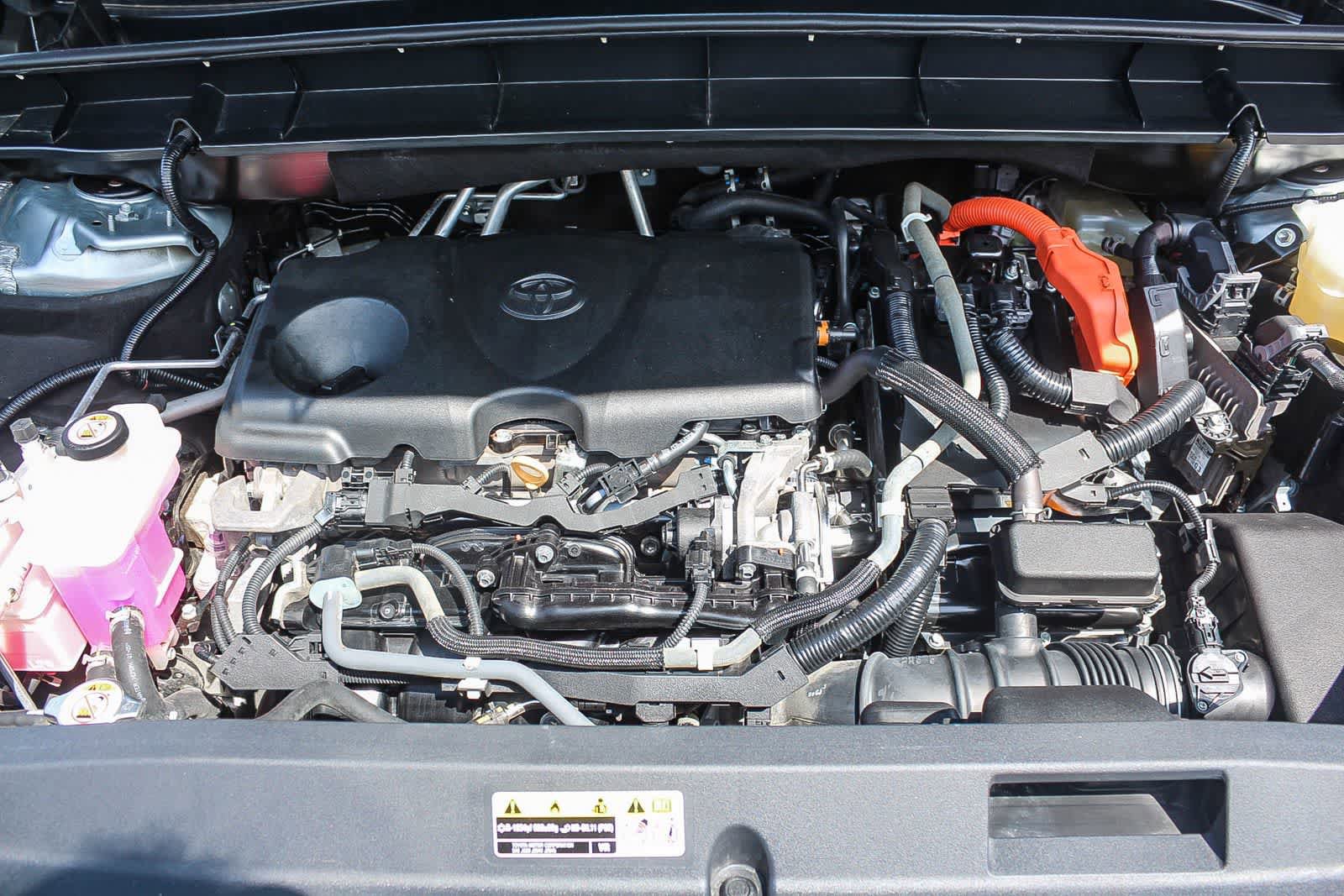 Used 2021 Toyota Highlander XLE AWD/4WD image 37