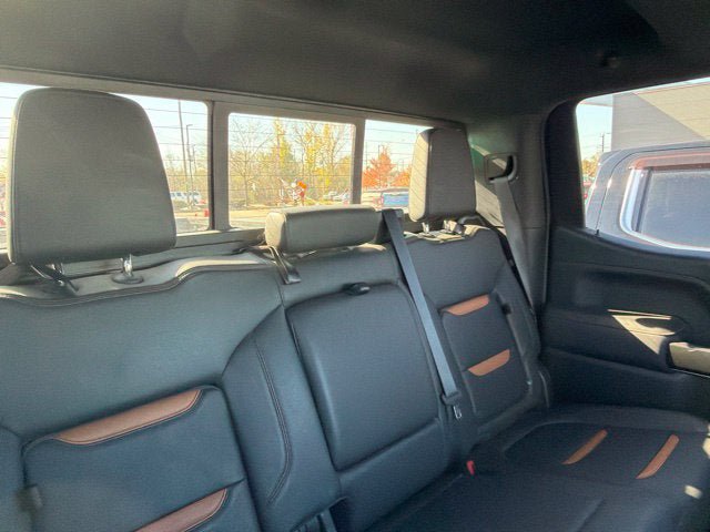 Used 2021 GMC Sierra 1500 AT4 w/ Technology Package AWD/4WD image 10