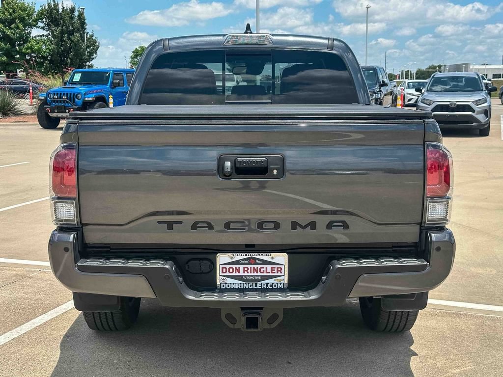 Used 2022 Toyota Tacoma Limited w/ Nightshade Package AWD/4WD image 4