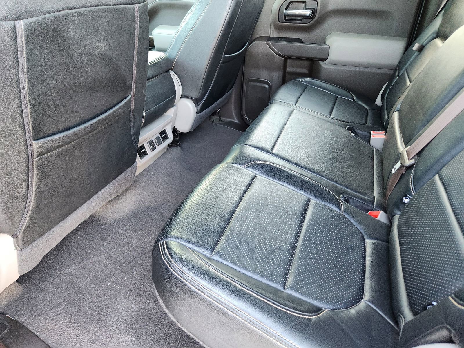 Used 2019 Chevrolet Silverado 1500 LT w/ Texas Edition image 34