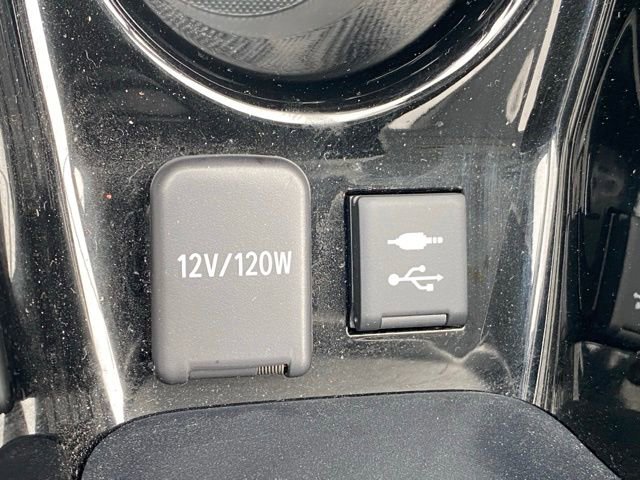 Used 2019 Toyota Prius XLE w/ Premium Convenience Package FWD image 24