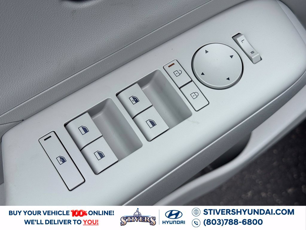 New 2027 Hyundai Kona SE FWD image 21