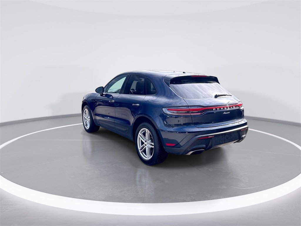 Used 2022 Porsche Macan Base image 5