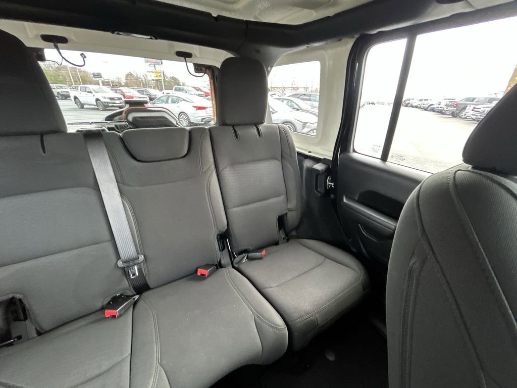 Used 2021 Jeep Wrangler Unlimited Sport image 15