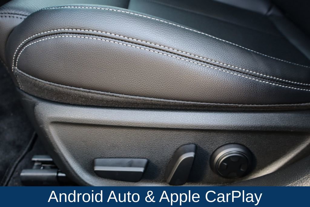 Used 2026 Genesis G70 2.5T image 11