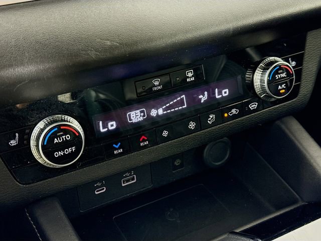 Used 2022 Mitsubishi Outlander SEL image 18