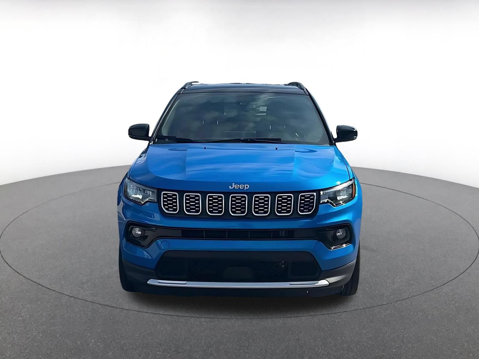 Used 2025 Jeep Compass Limited AWD/4WD image 4