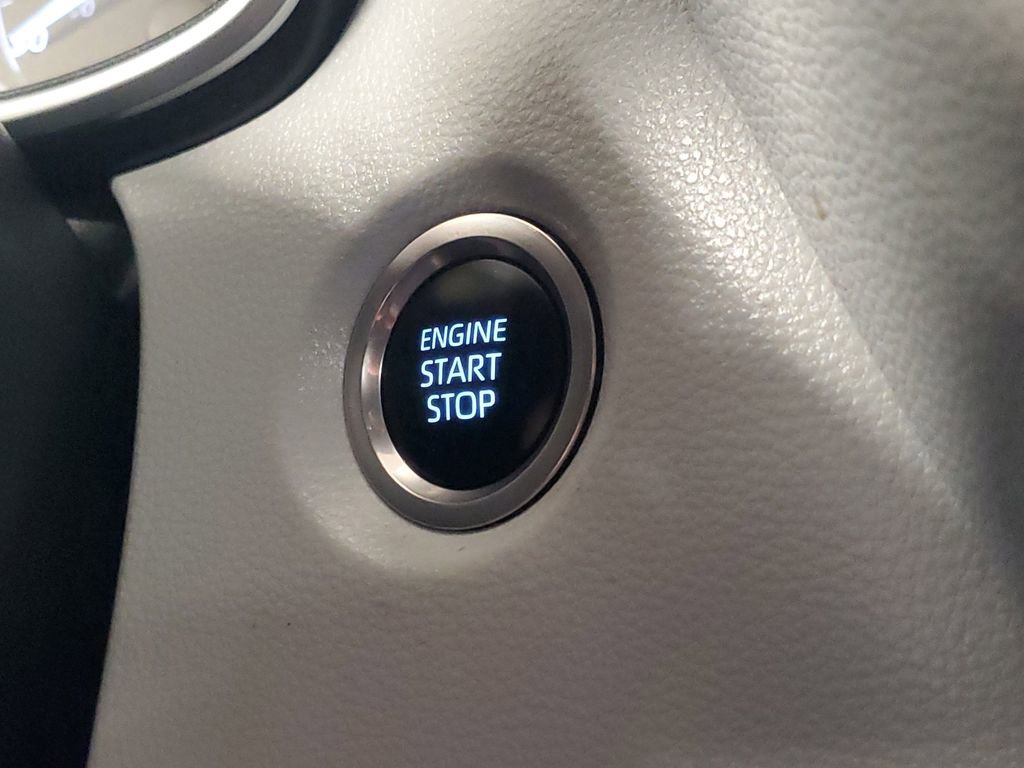 Used 2024 Toyota Corolla SE image 26