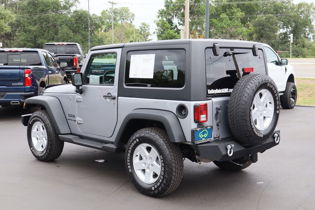 Used 2018 Jeep Wrangler Sport AWD/4WD image 7