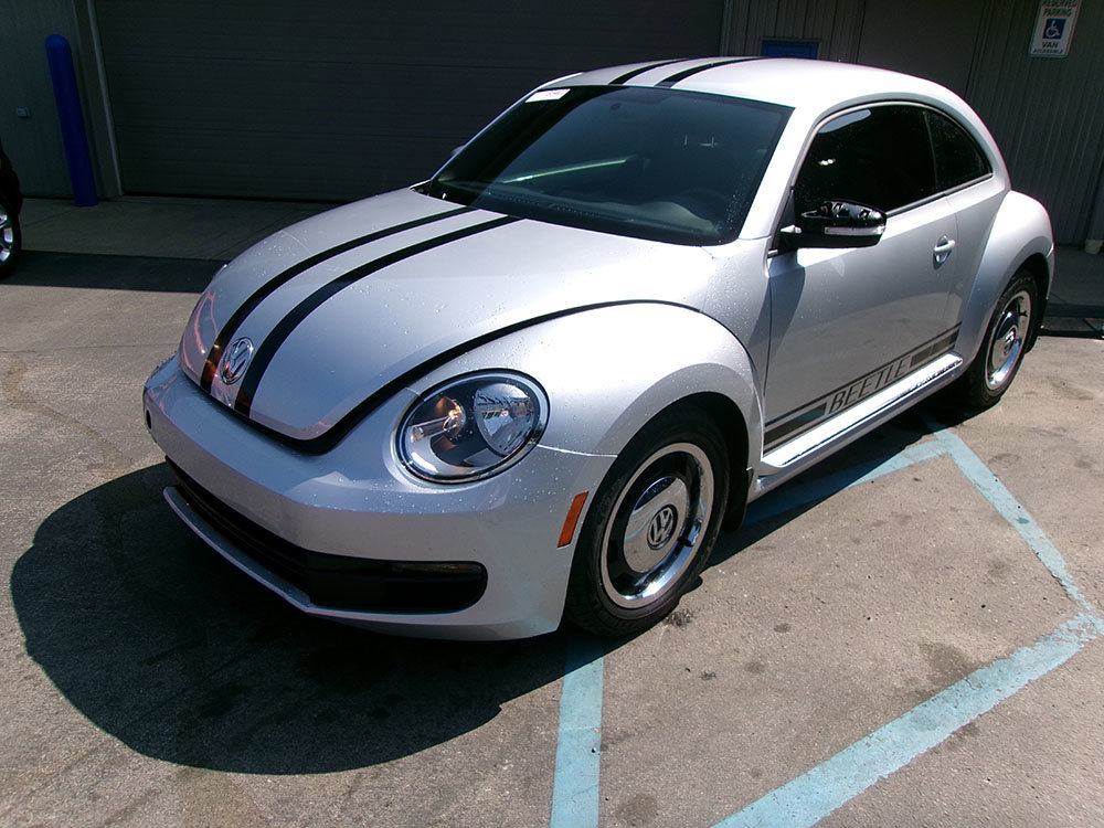 Used 2012 Volkswagen Beetle 2.5 FWD image 4