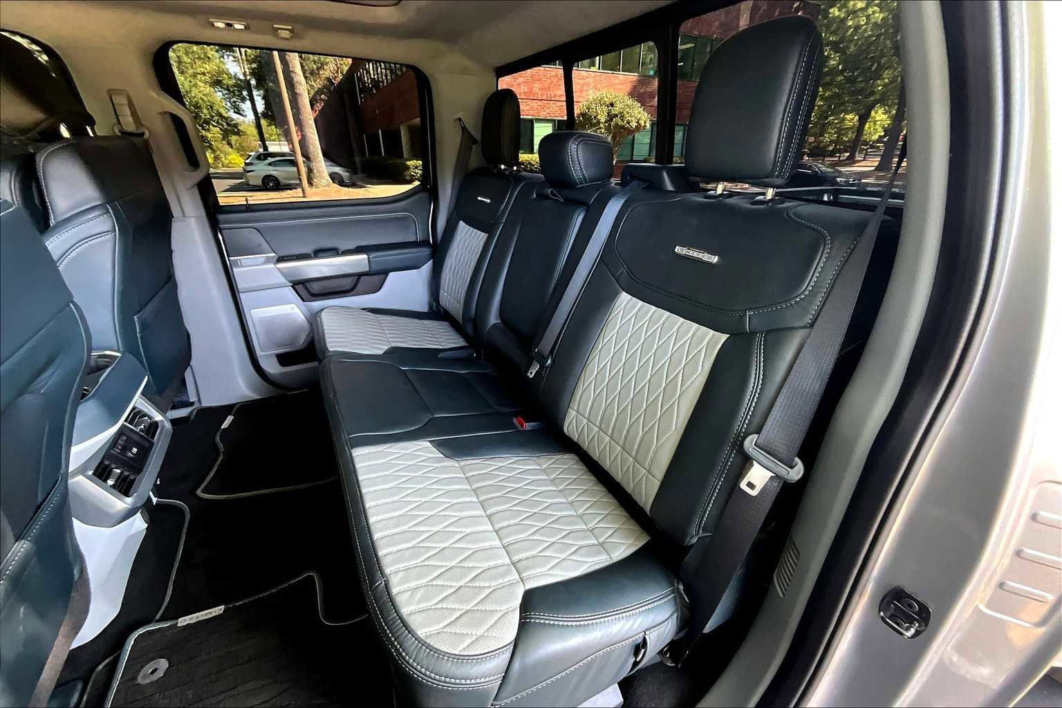 Used 2024 Ford F450 Limited image 20