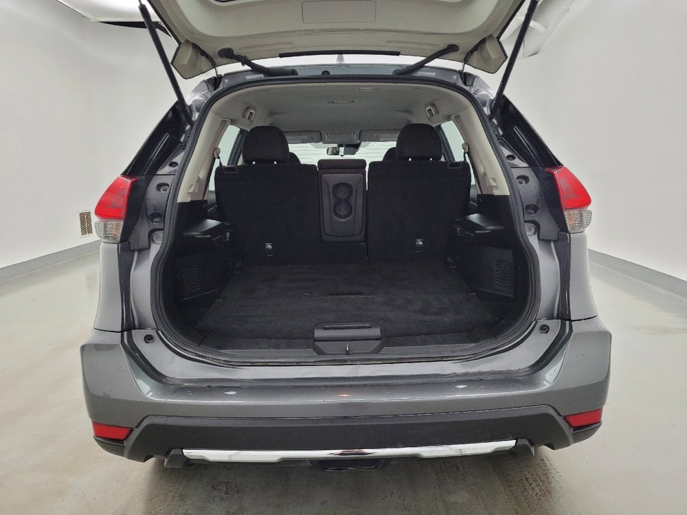 Used 2019 Nissan Rogue S image 29