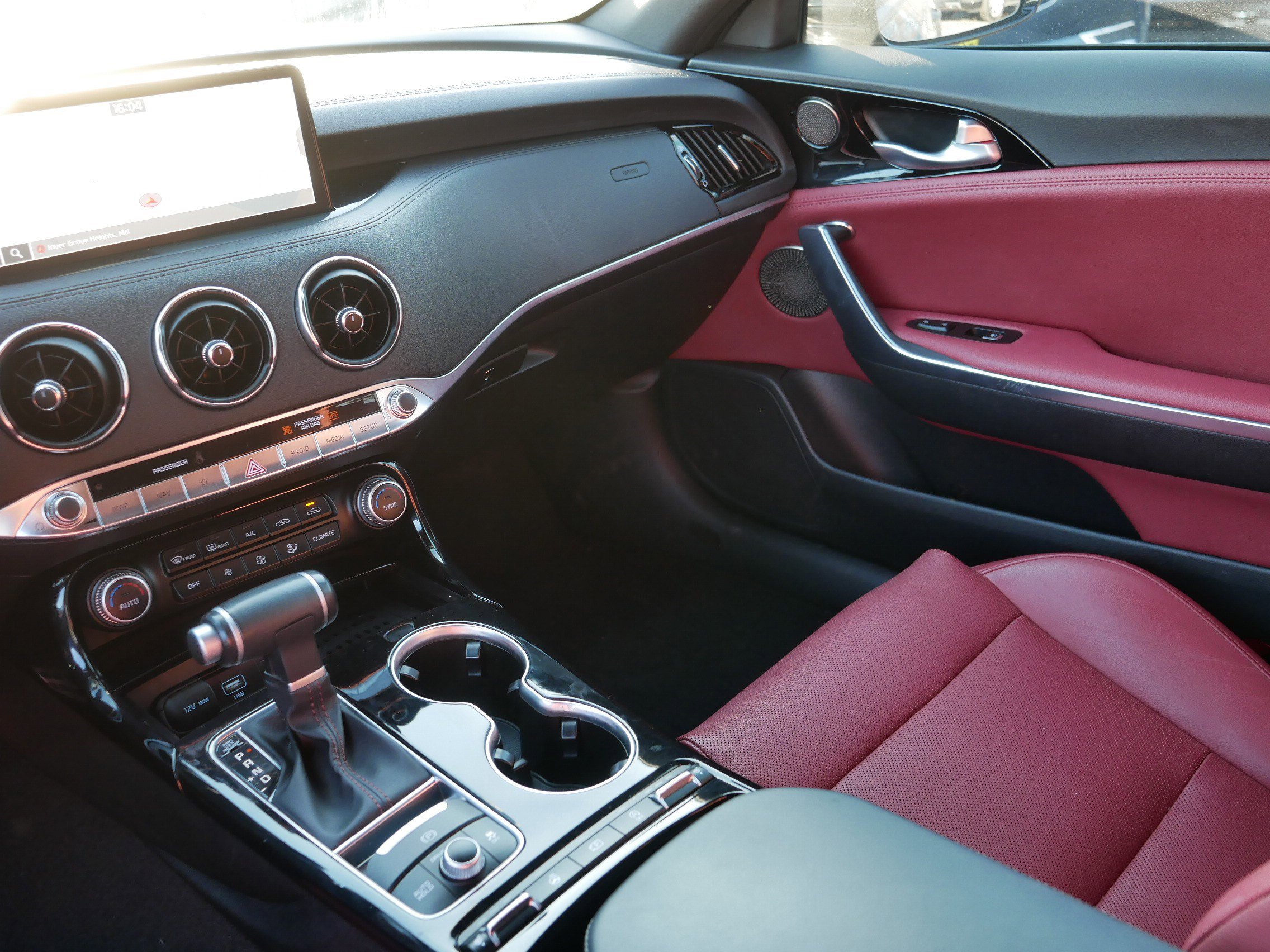 Certified 2022 Kia Stinger GT-Line w/ Sun & Sound Package image 12